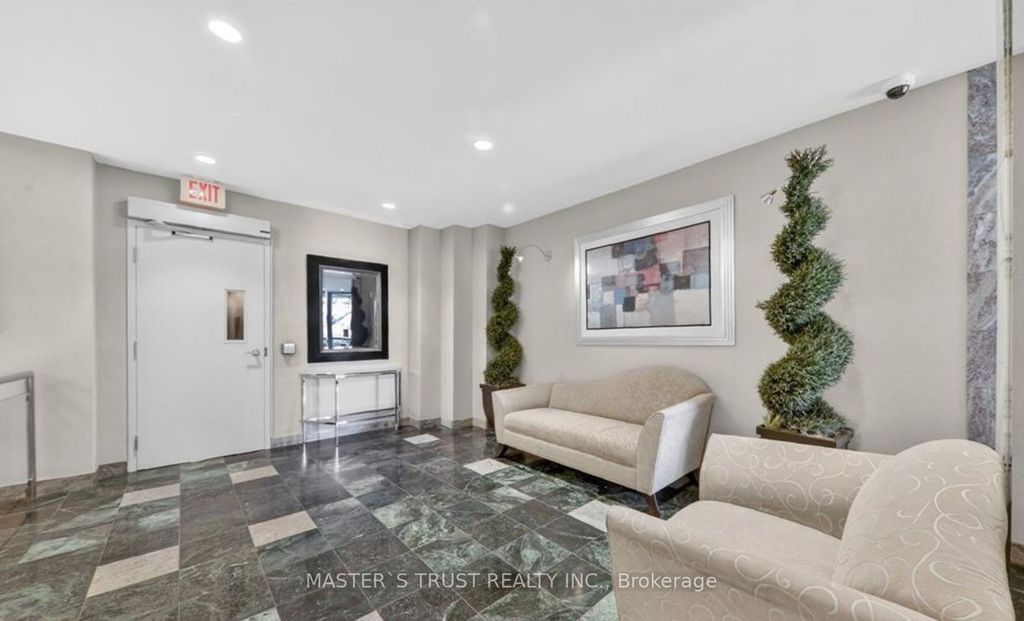 Photo of 4460 Tucana Court #507, Mississauga, ON L5R 3K9 (MLS # W13045222)