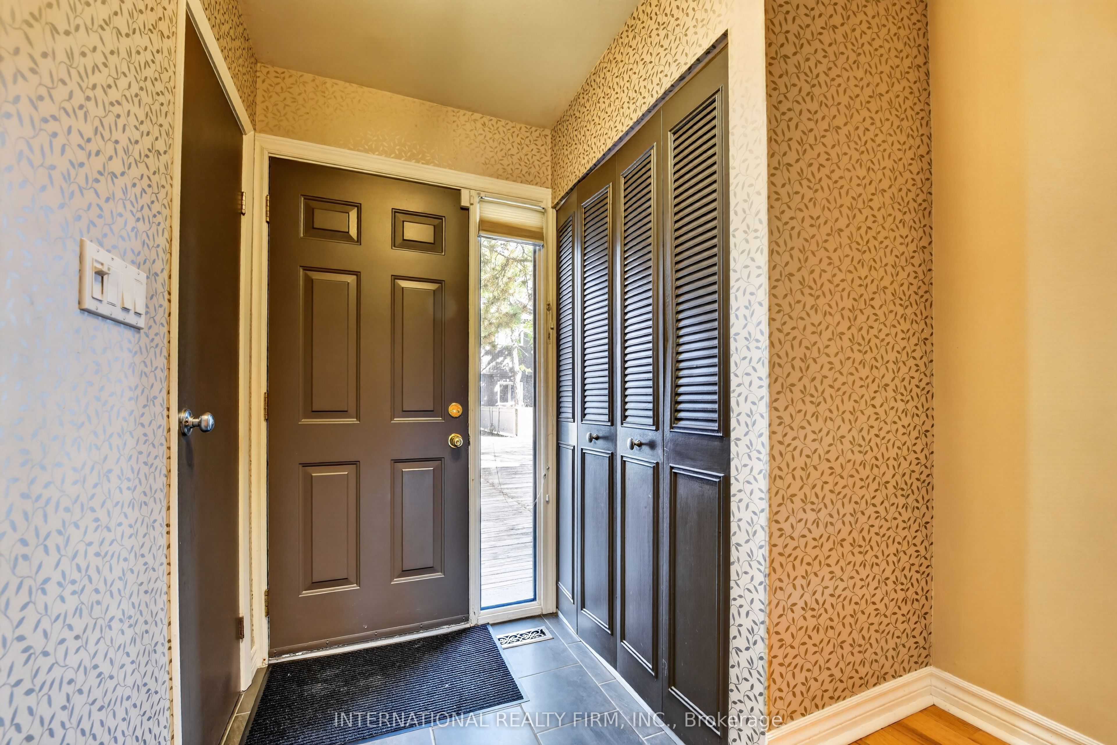 6855 Glen Erin Drive 15