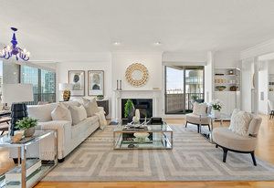 33 Harbour Square 3510