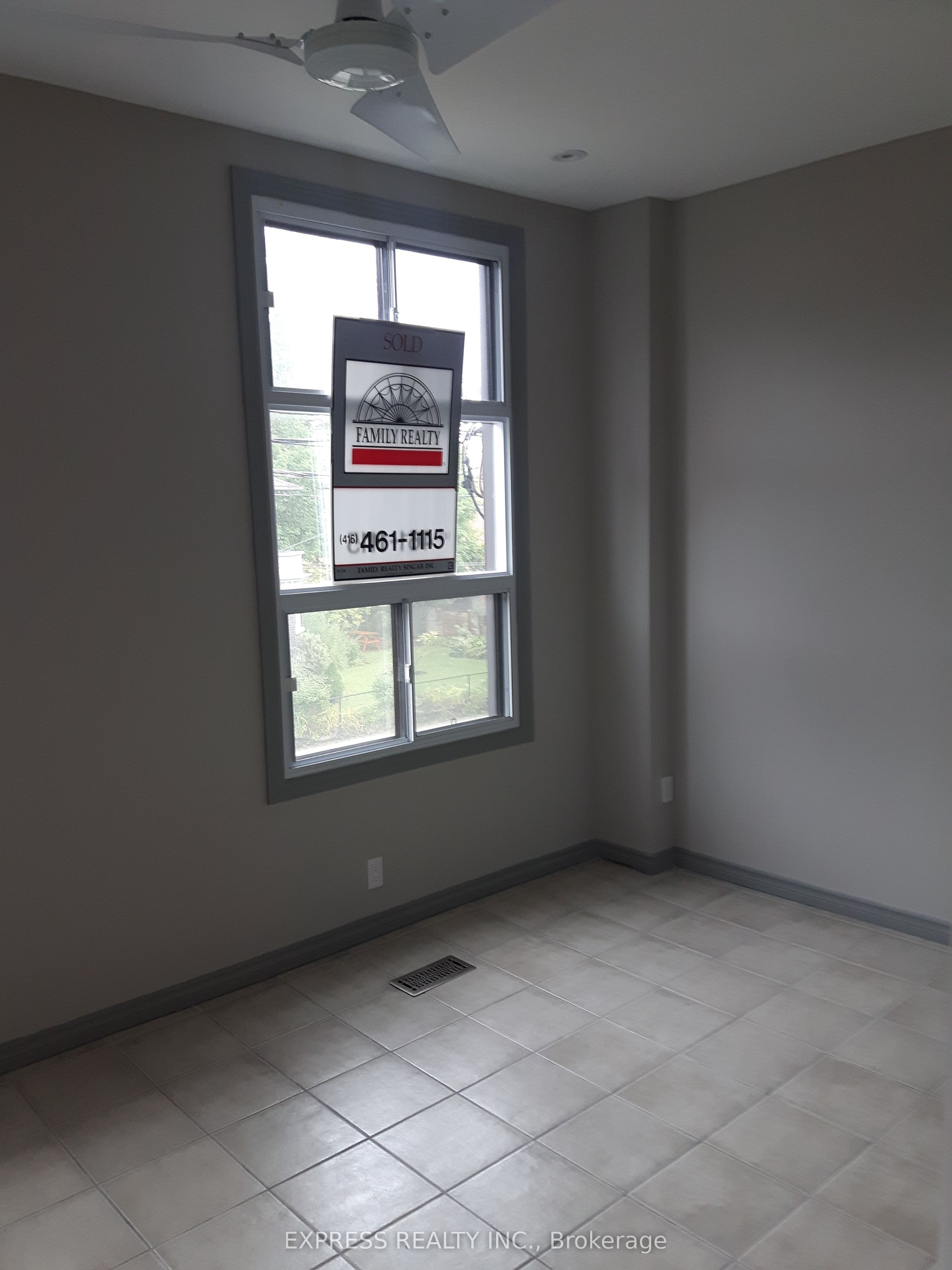 304 Broadview Avenue E Upper