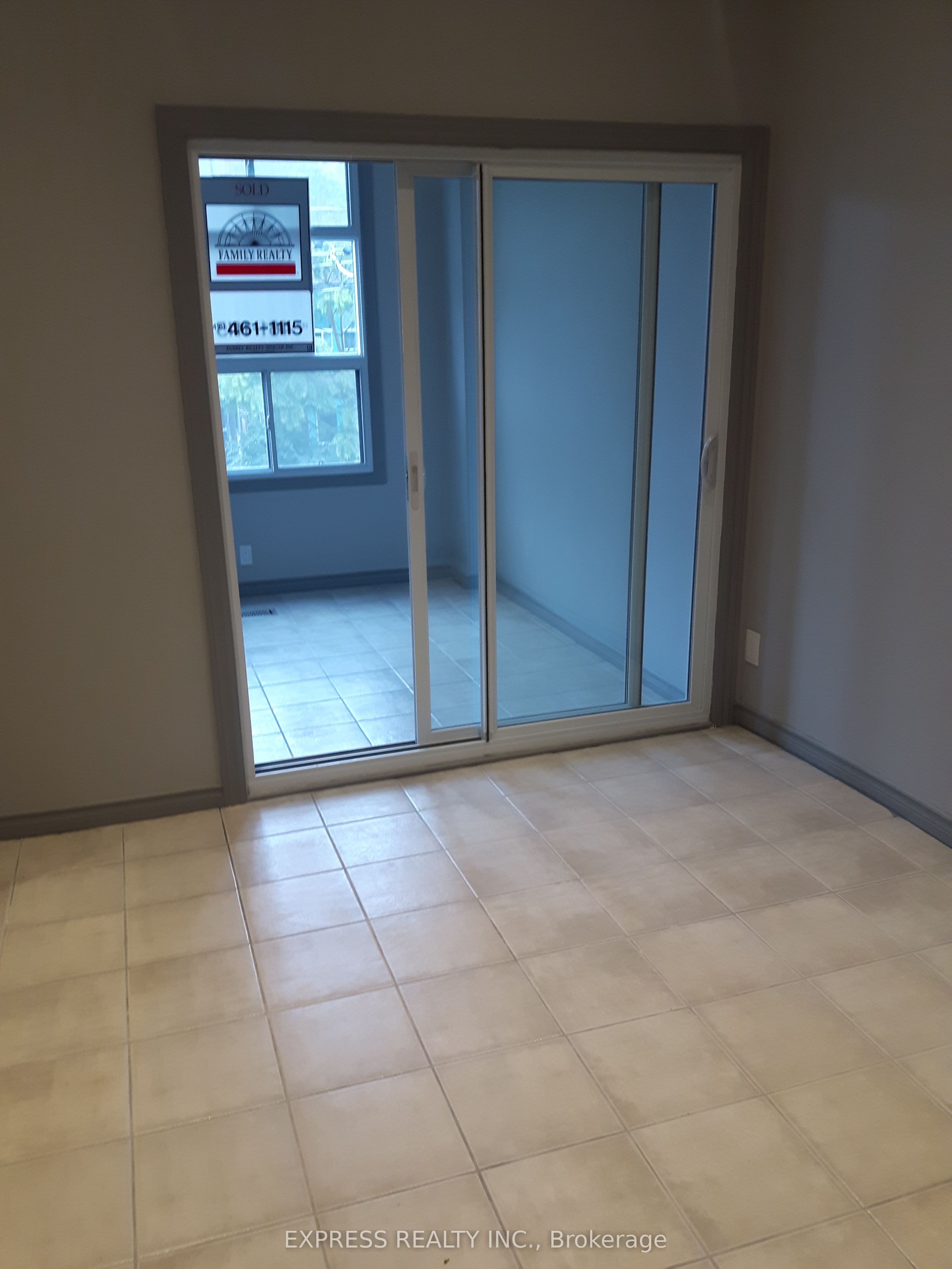 304 Broadview Avenue E Upper