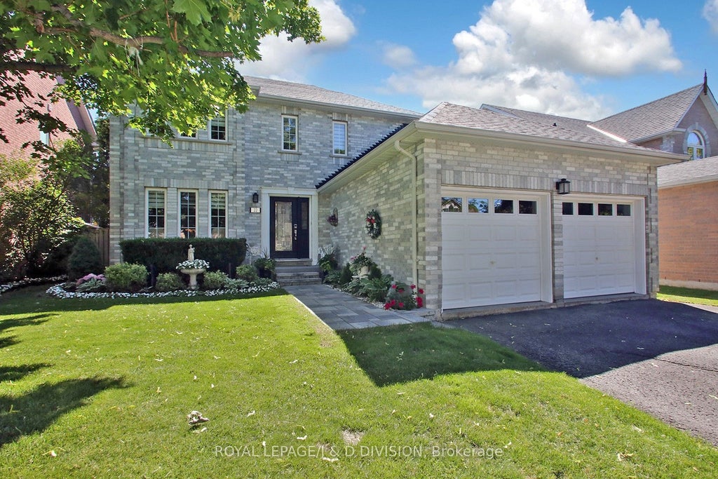Photo of 22 Lahaye Drive, Whitby, ON L1P 1L5 (MLS # E13487544)