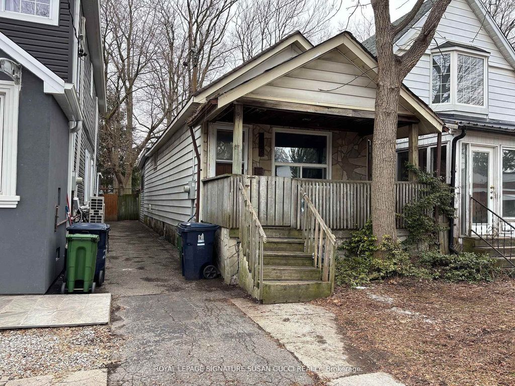 Photo of 215 Gowan Avenue, Toronto, ON M4J 2K7 (MLS # E13558806)