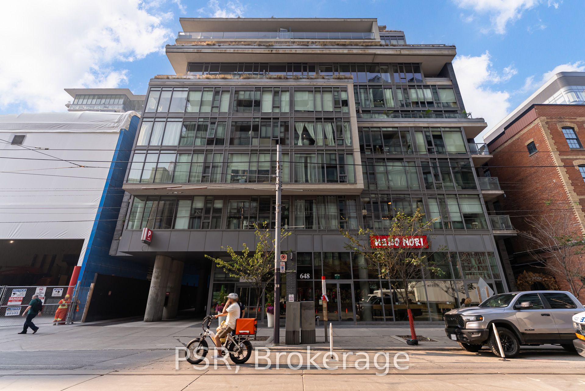650 King Street W 909