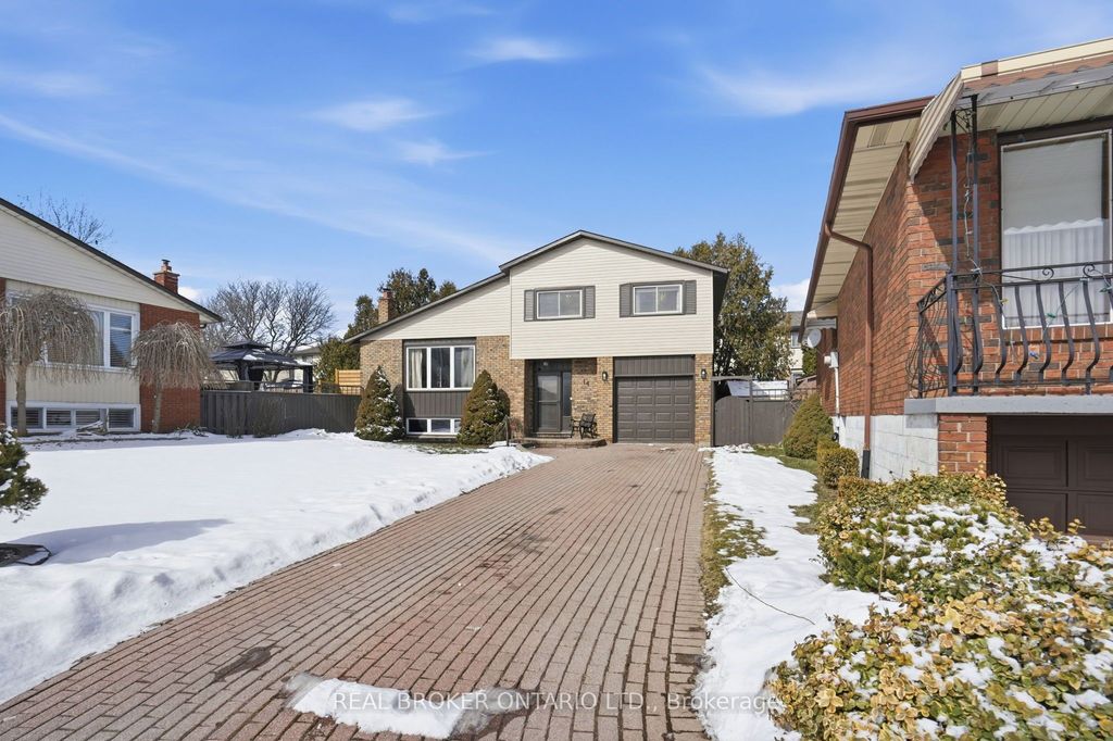 Photo of 14 Basin Crescent, Hamilton, ON L8T 4W8 (MLS # X12825622)