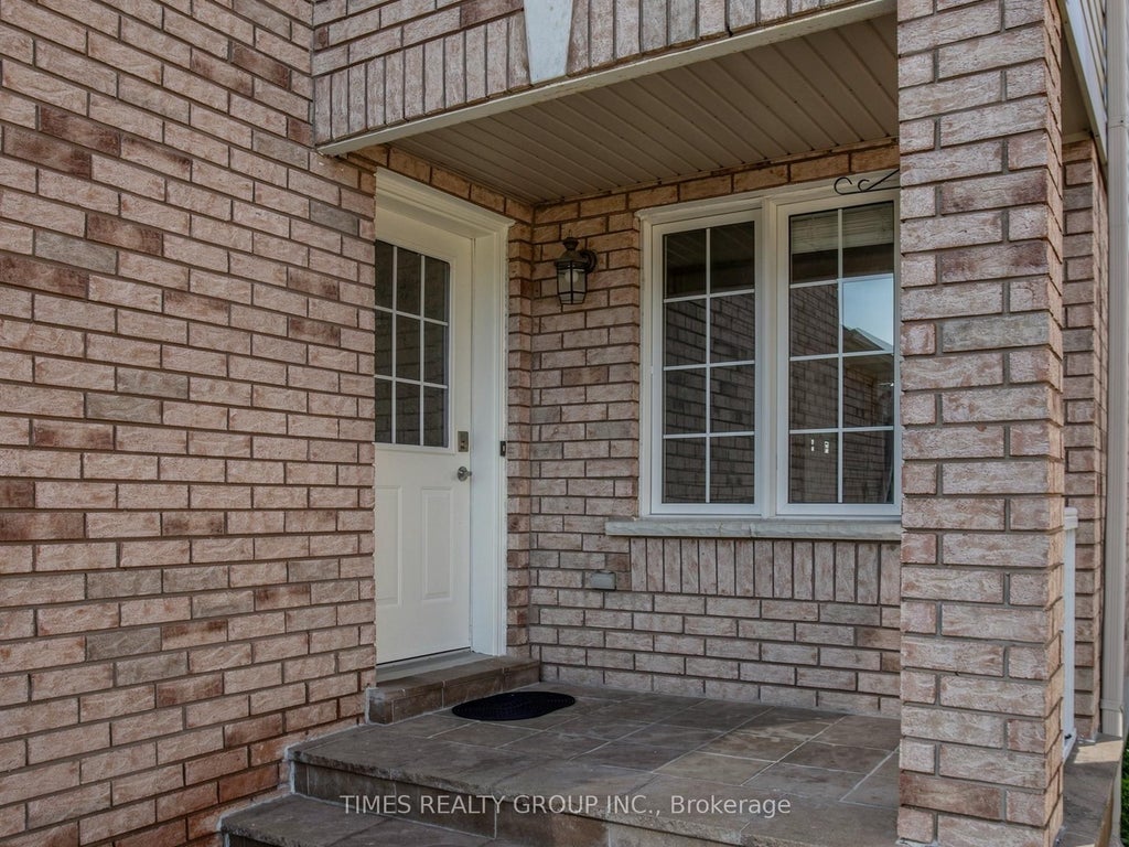 Photo of 46 Ridwell Street, Barrie, ON L4N 0W7 (MLS # S13624054)