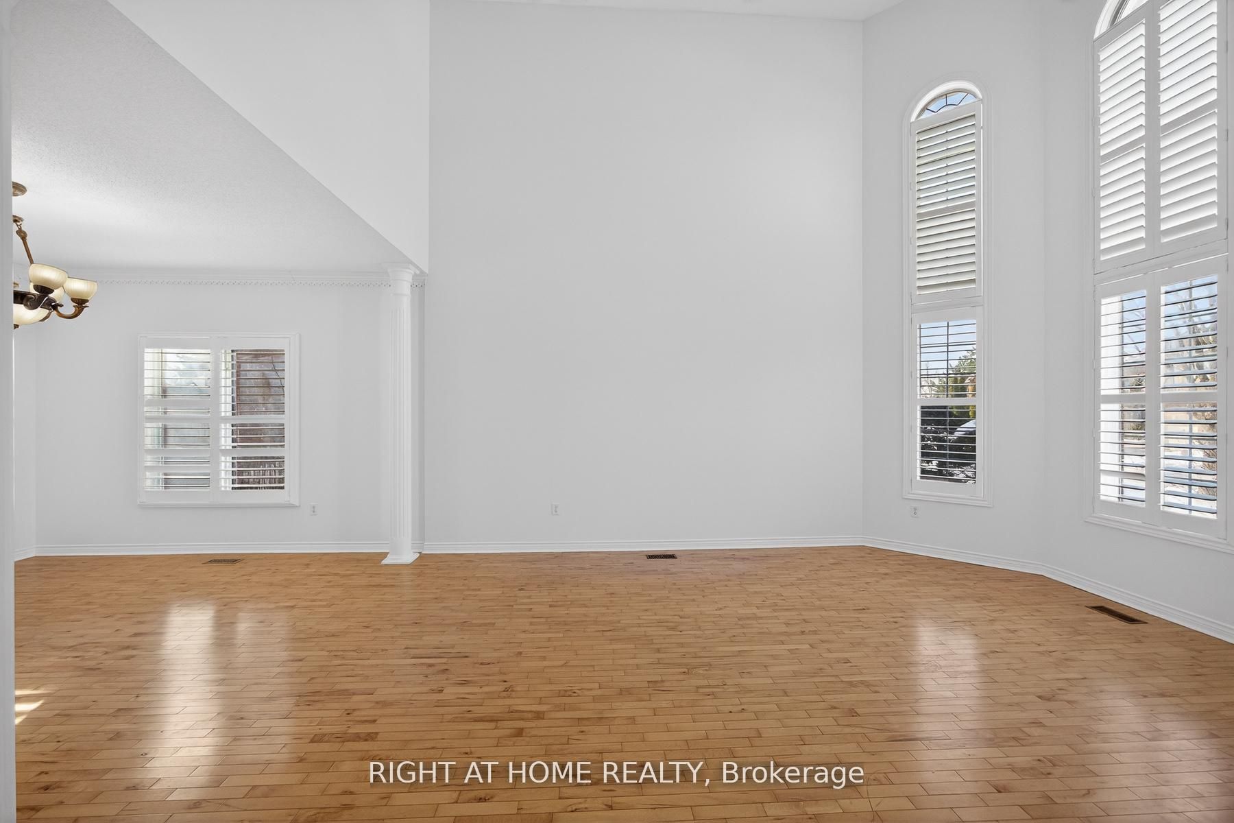 2013 ROSEMOUNT Crescent