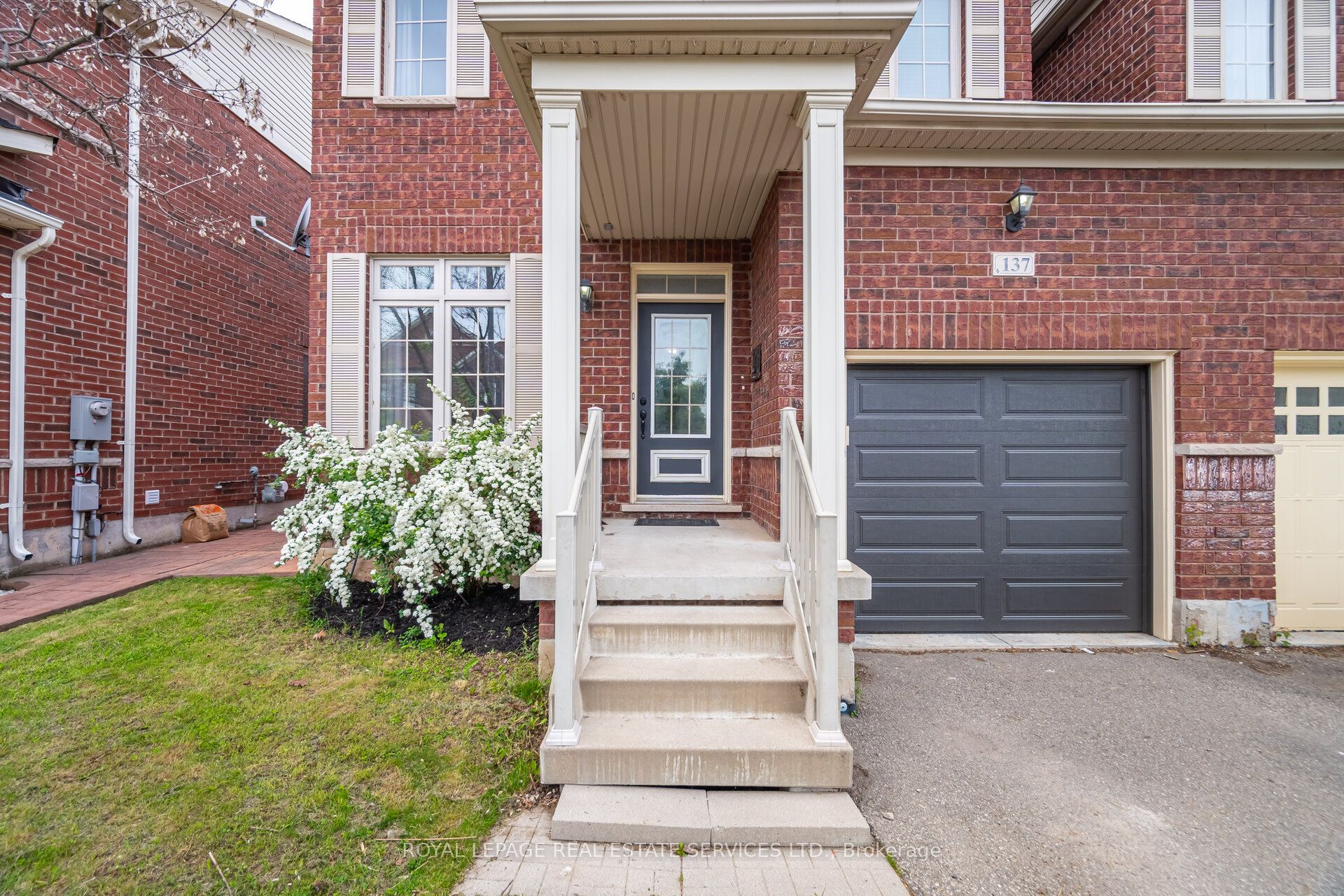 137 Holmes Crescent