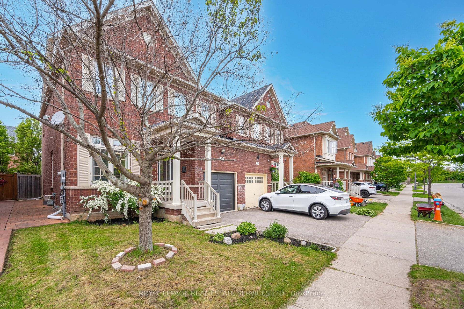137 Holmes Crescent