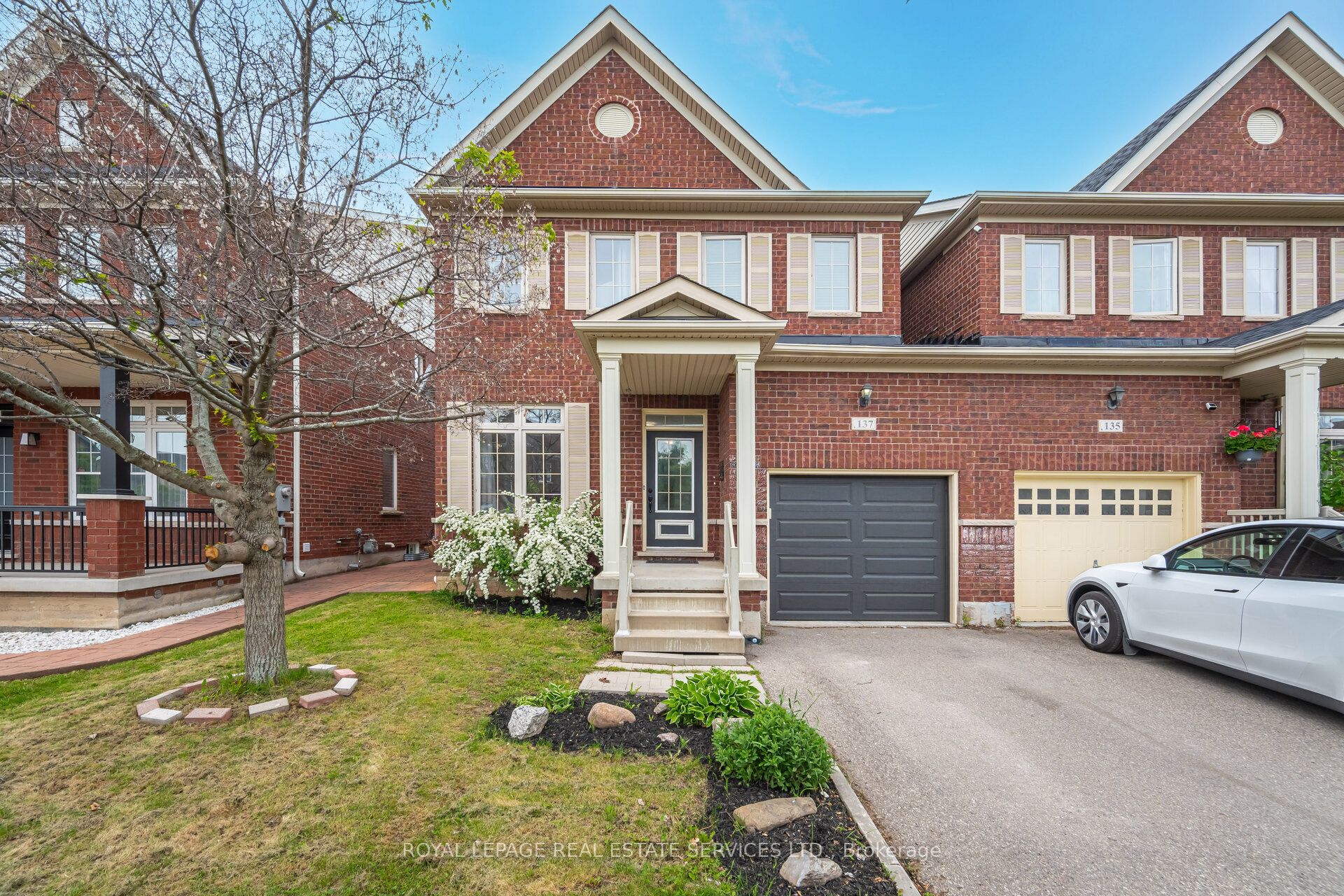 137 Holmes Crescent