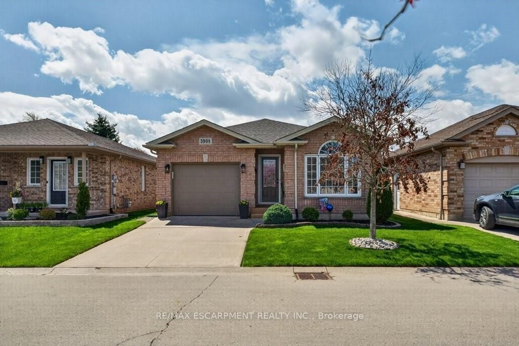 Photo of 3908 Rainbow Lane, Lincoln, ON L0R 2C0 (MLS # X13111148)
