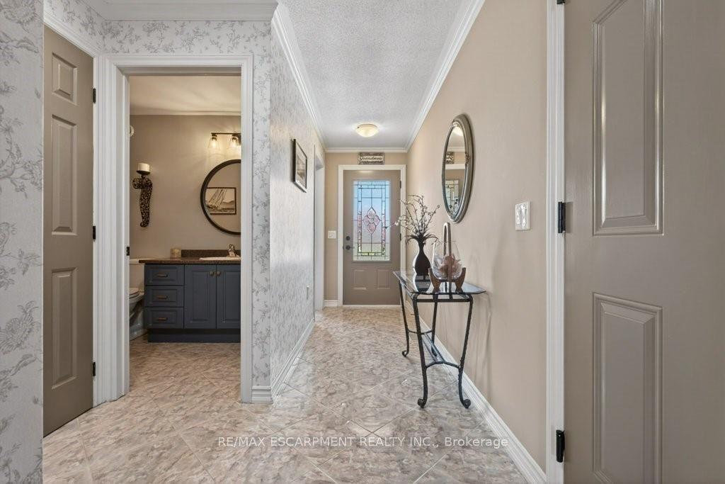 Photo of 3908 Rainbow Lane, Lincoln, ON L0R 2C0 (MLS # X13111148)