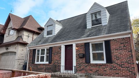 Photo of 251 Spring Garden Avenue, Toronto, ON M2N 3H1 (MLS # C12659114)