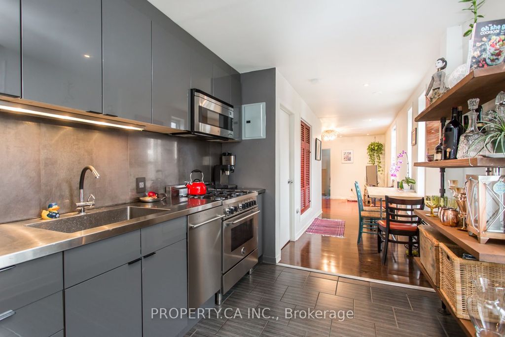 Photo of 22 Brad Street, Toronto, ON M6P 1N1 (MLS # W12654062)