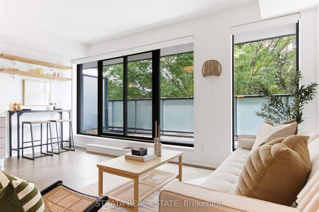 Photo of 530 Indian Grove #302, Toronto, ON M6P 0B3 (MLS # W13632552)