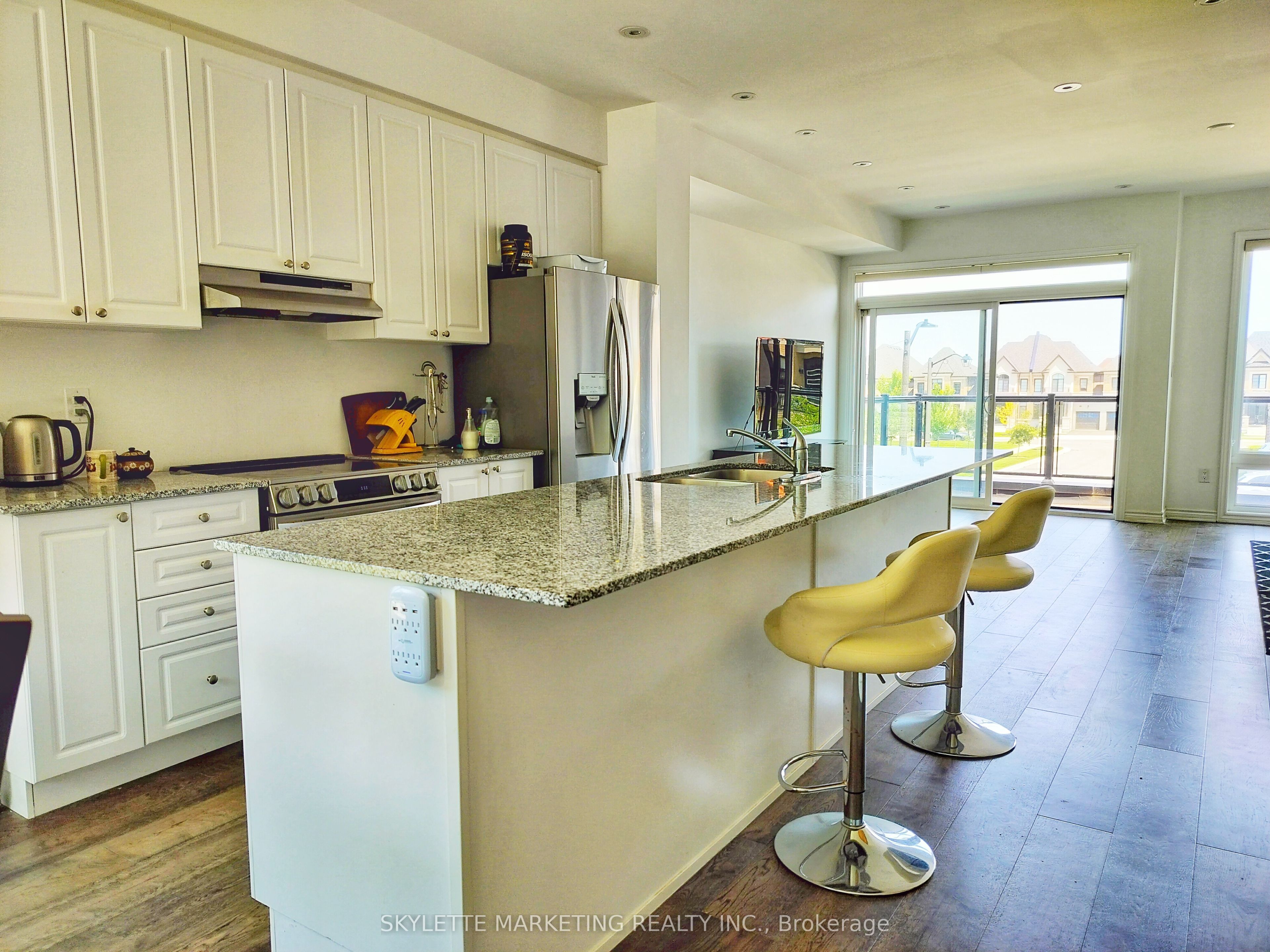 2489 Badger Crescent