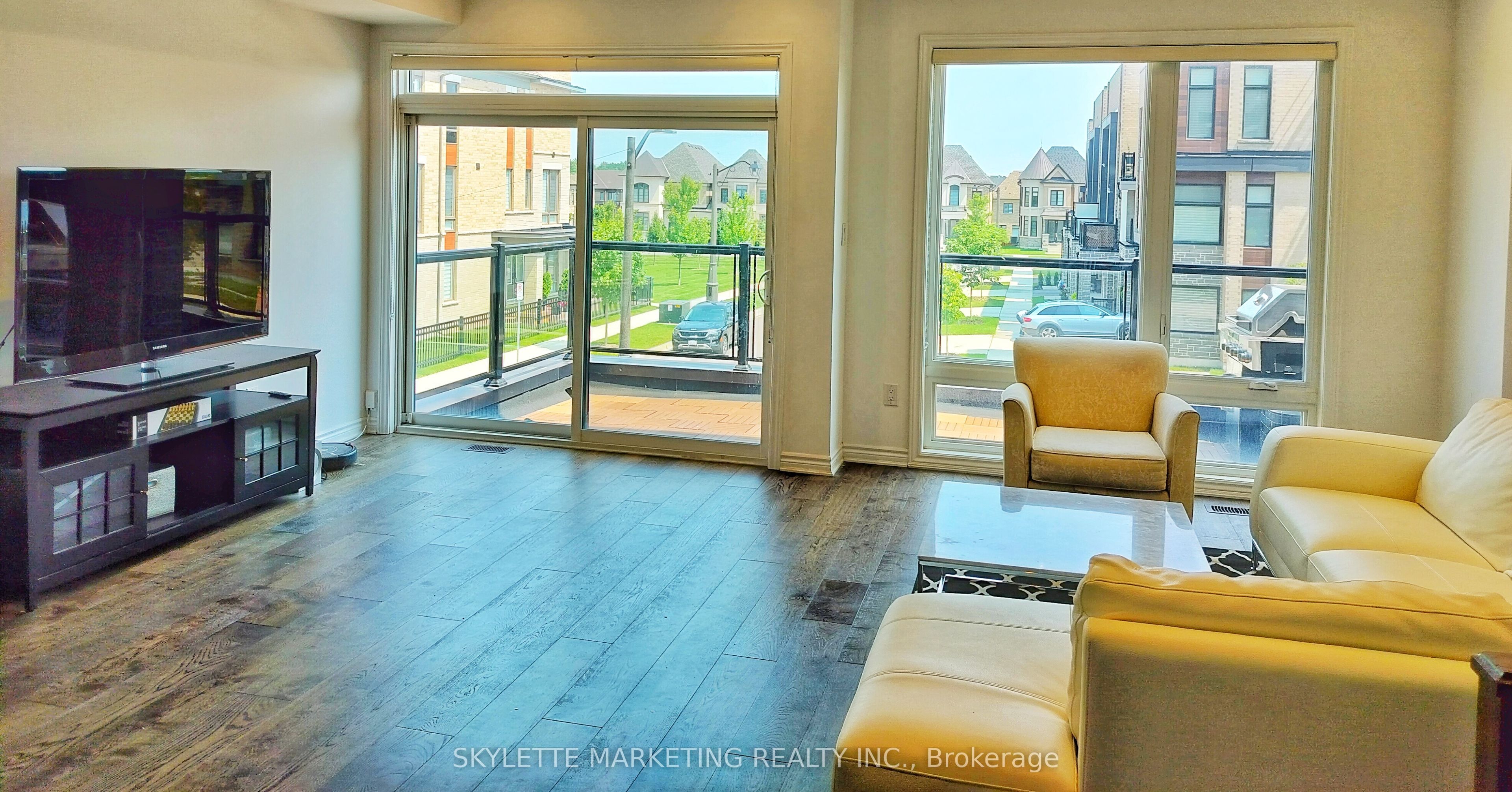 2489 Badger Crescent