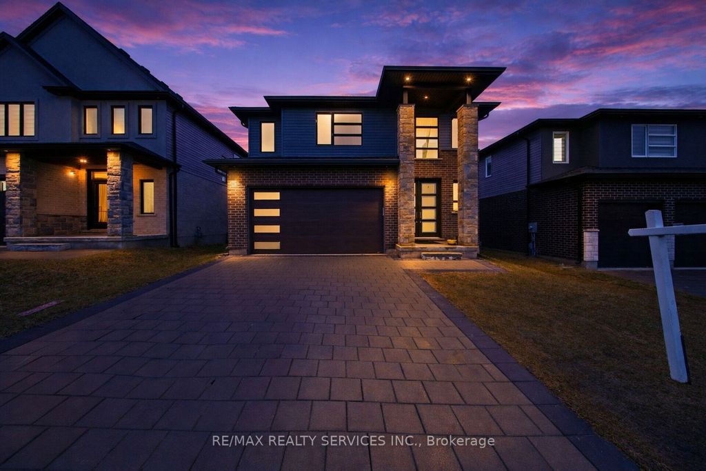 Photo of 1891 Fountain Grass Drive, London South, ON N6K 0M2 (MLS # X12899180)