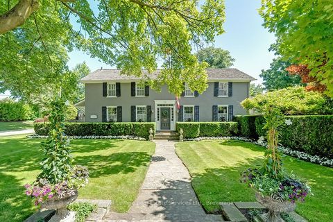 53 Thomas Street Oakville ON L6J 3A2