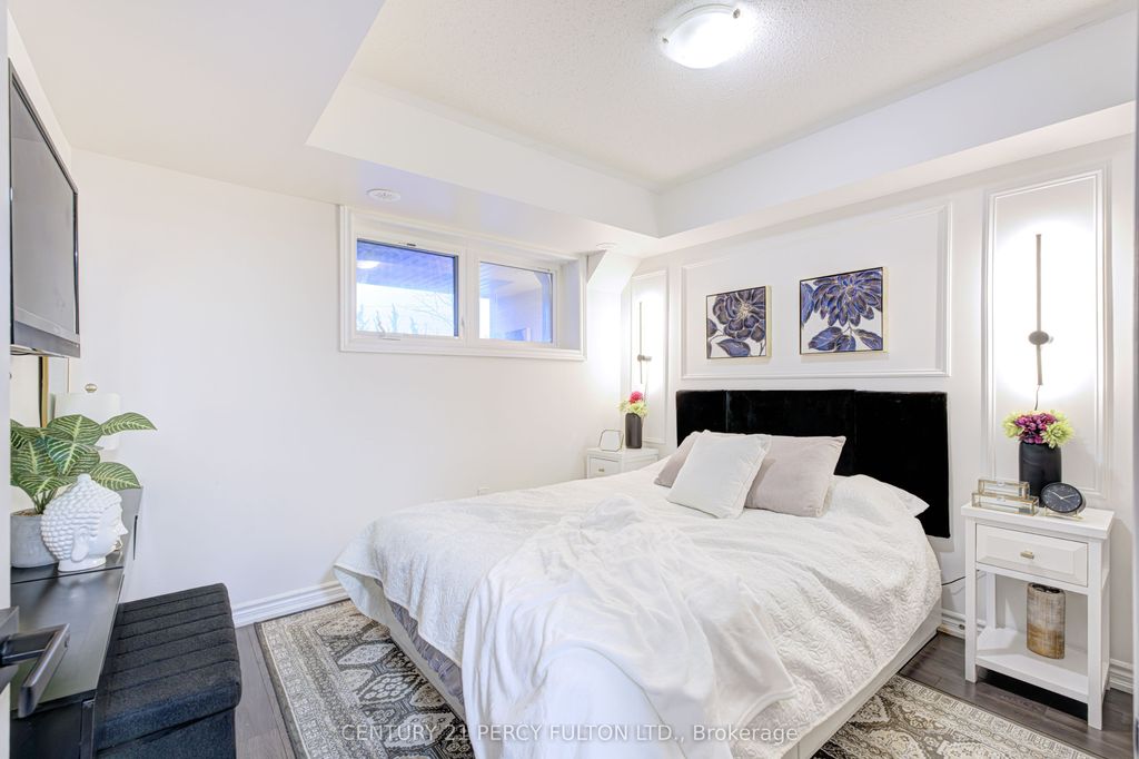 Photo of 2566 William Jackson Drive, Pickering, ON L1X 0E5 (MLS # E13038496)