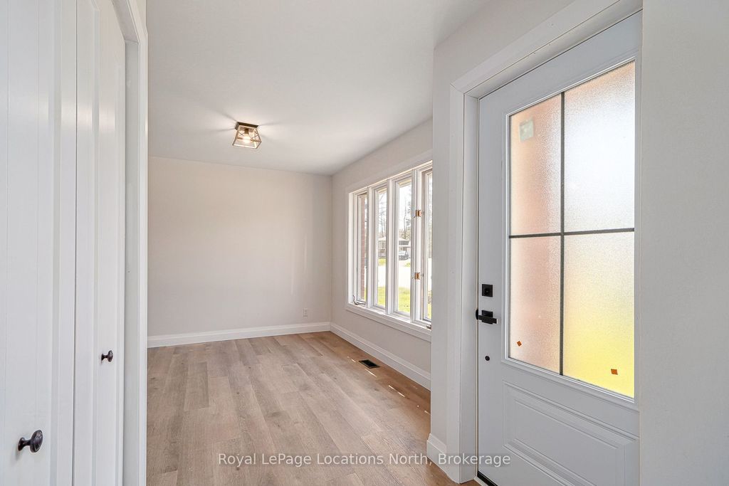 Photo of 11 Lisbon Court, Wasaga Beach, ON L9Z 1L2 (MLS # S12705092)