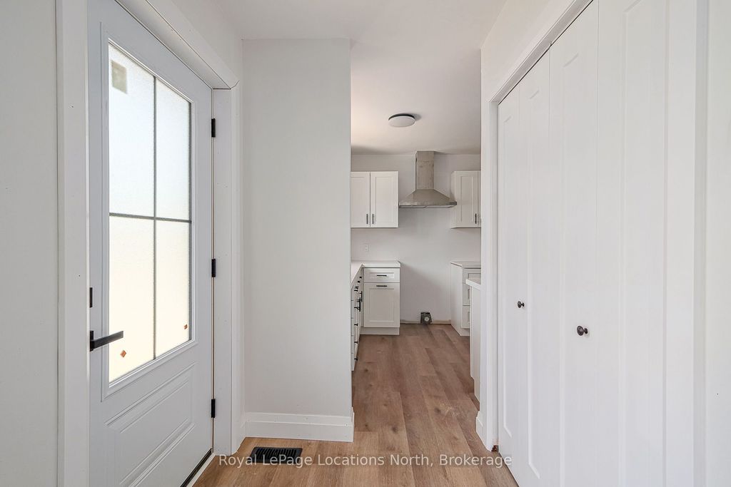 Photo of 11 Lisbon Court, Wasaga Beach, ON L9Z 1L2 (MLS # S12705092)