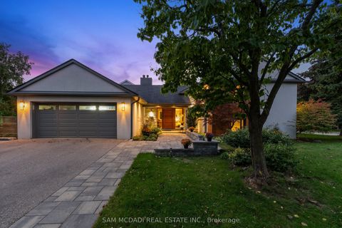 2480 Parmeer Drive Mississauga ON L5C 2Y2