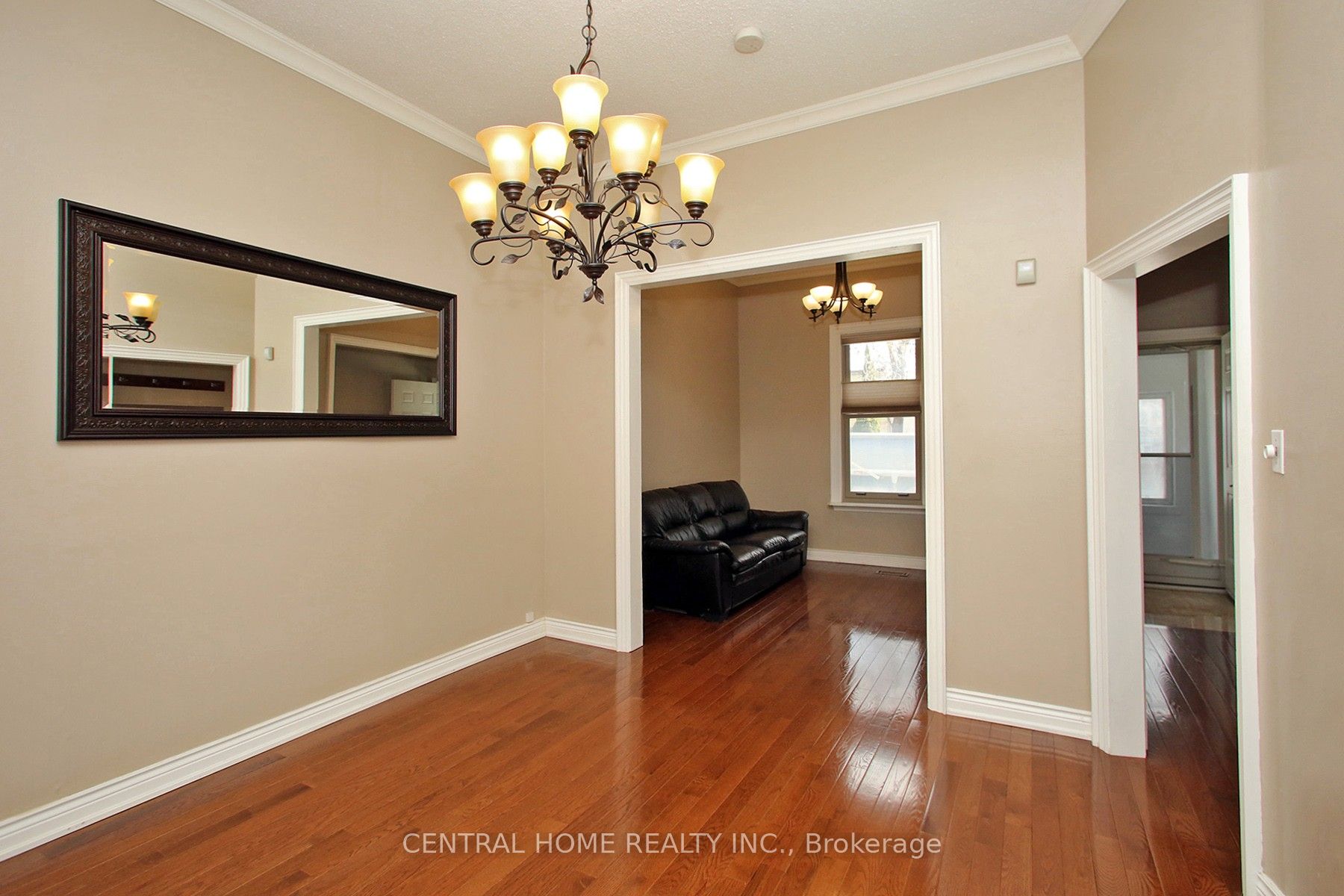 106 Carlaw Avenue