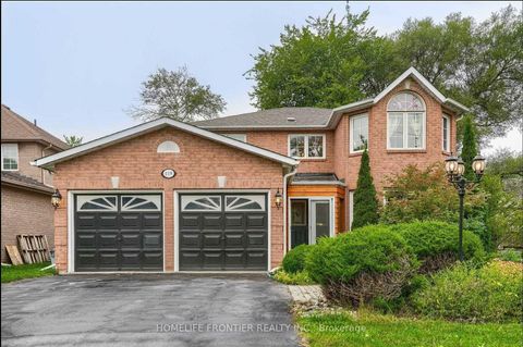 220 Olde Bayview Avenue Richmond Hill ON L4E 3C7