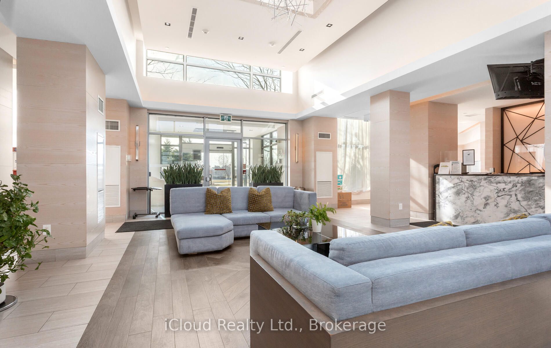 4655 Glen Erin Drive 1207