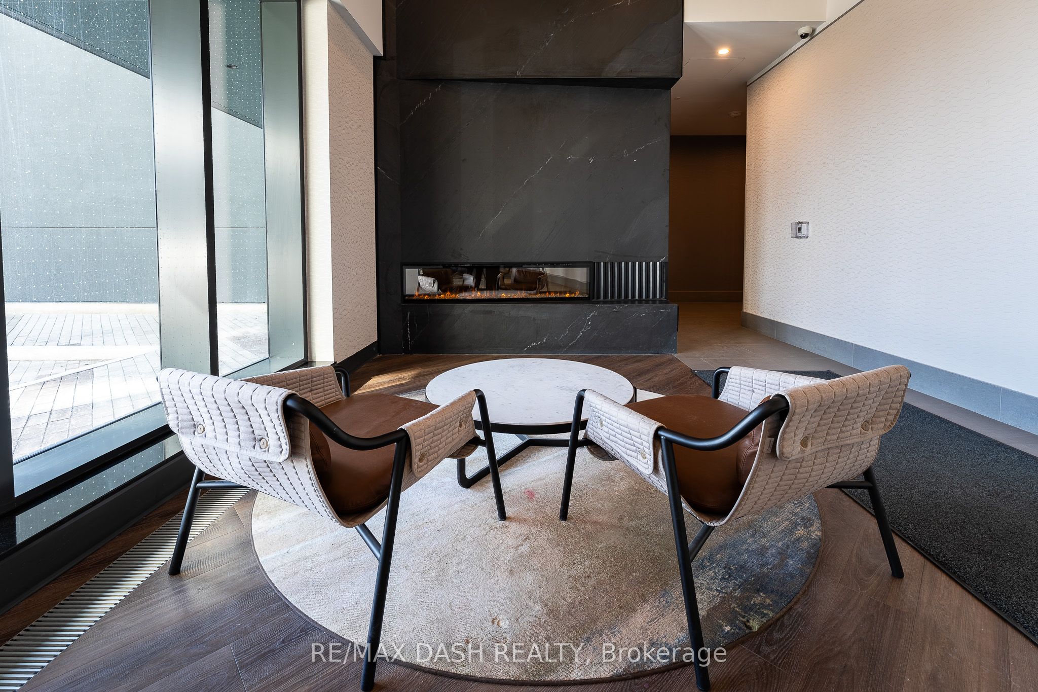 1007 THE QUEENSWAY Avenue 313