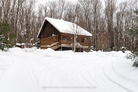 Property photo of 299 rowanwood road, huntsville, ON p0b 1m0