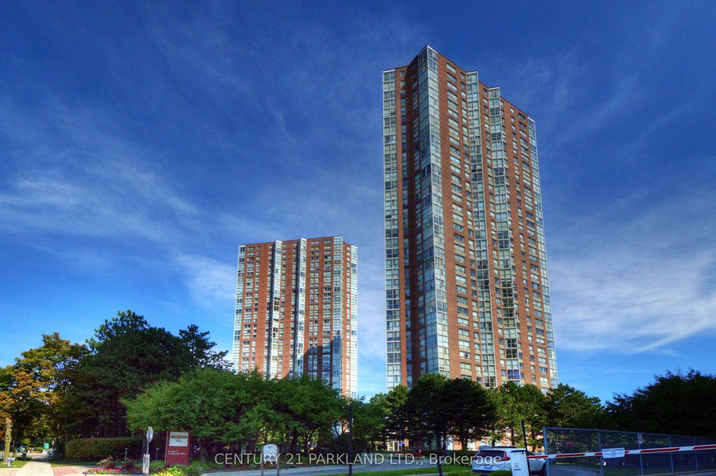 Photo of 5 Concorde Place #207, Toronto, ON M3C 3M8 (MLS # C12441627)