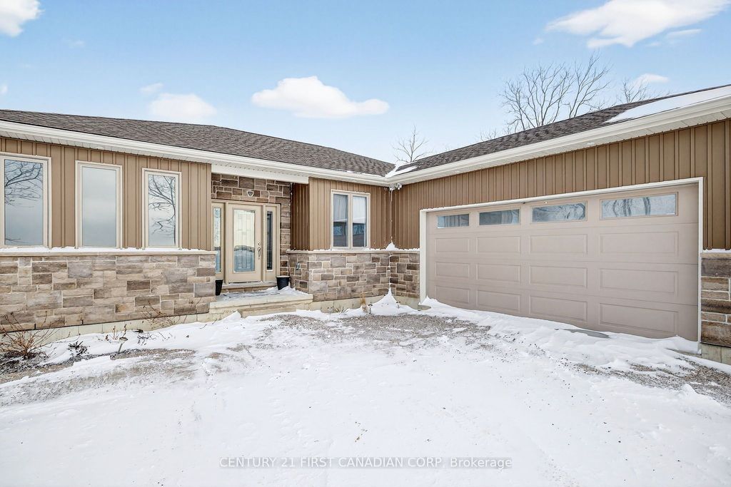 Photo of 9128 Indian Hills Trail W, Lambton Shores, ON N0N 1J2 (MLS # X12767782)