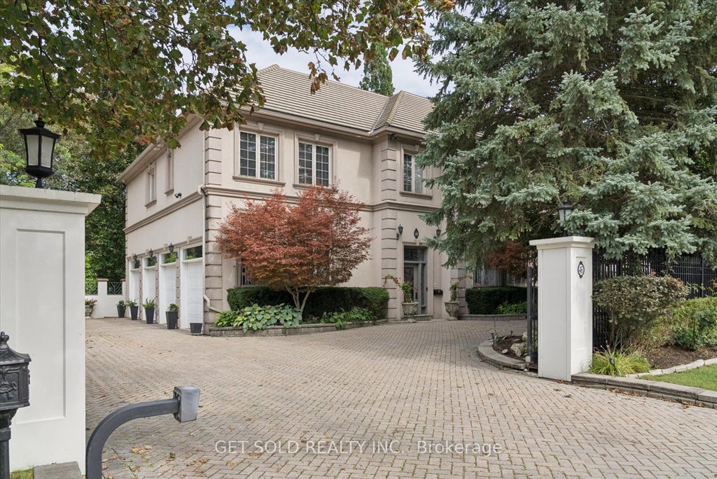Photo of 46 Wimpole Drive, Toronto, ON M2L 2L3 (MLS # C13805786)