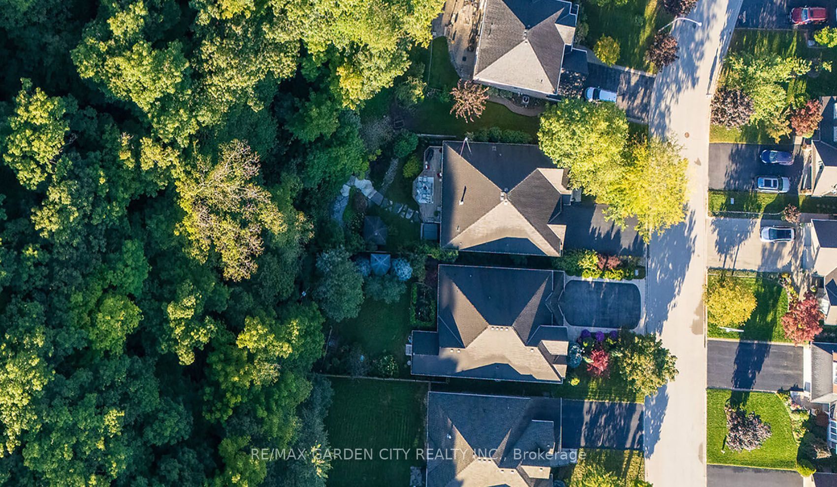 18 HEATHCOTE Court