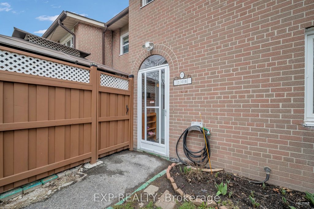 Photo of 16 London Green Court #106, Toronto, ON M3N 1K2 (MLS # W13147446)