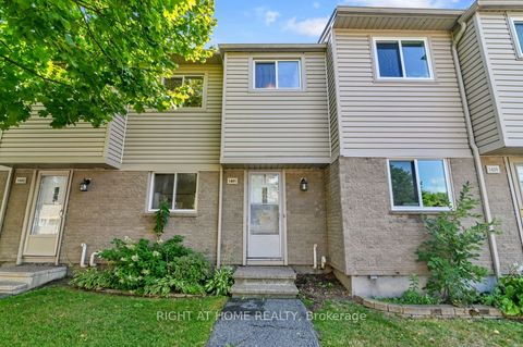 Photo of 1441 Perez Crescent, Cyrville - Carson Grove - Pineview, ON K1J 8V3 (MLS # X12386765)