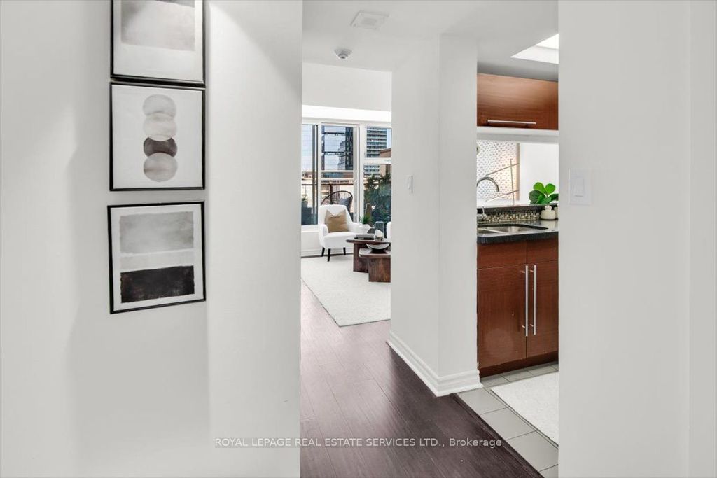 Photo of 222 The Esplanade N/A #1202, Toronto, ON M5A 4M8 (MLS # C13175280)