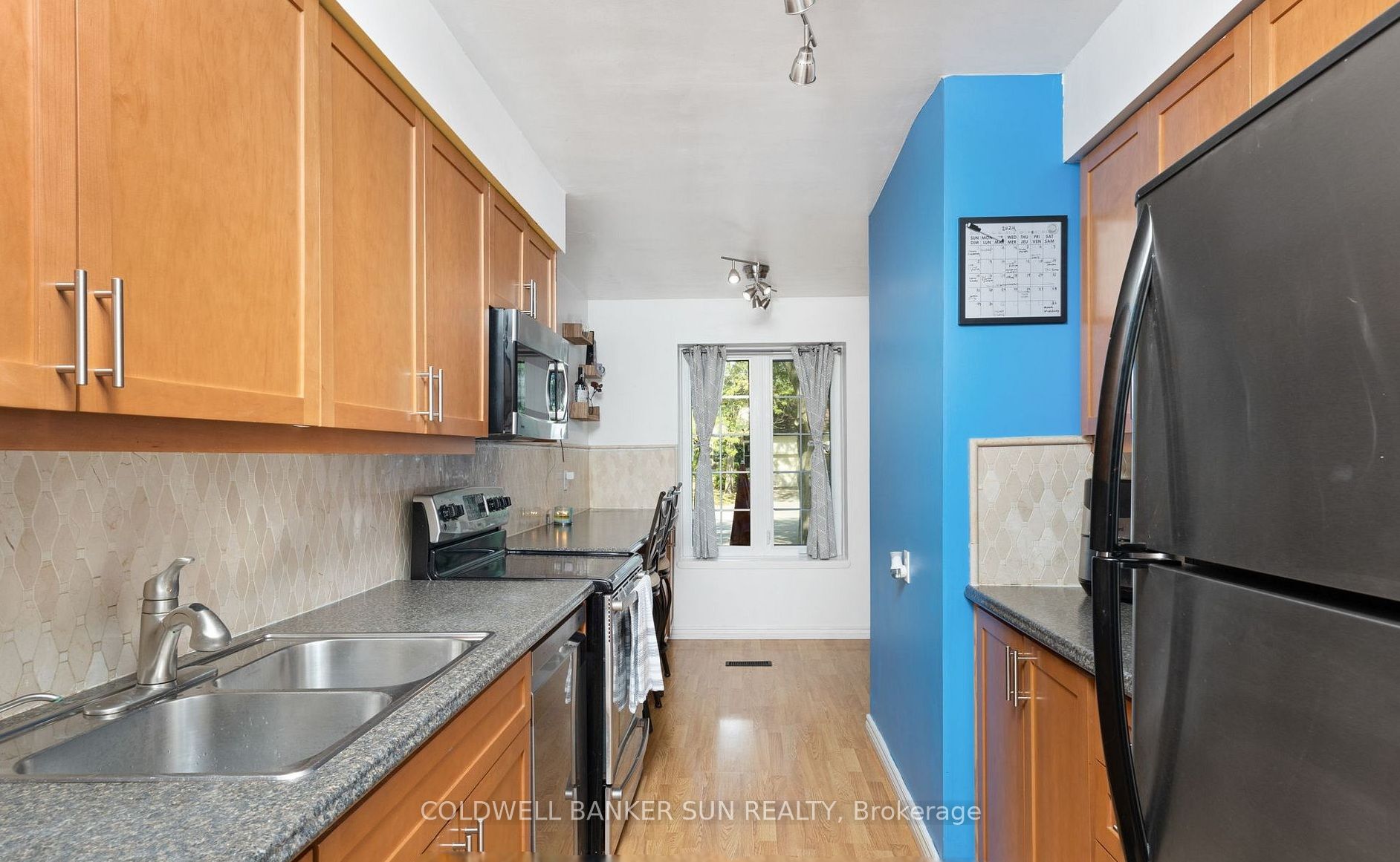 1004 Elizabeth Place
