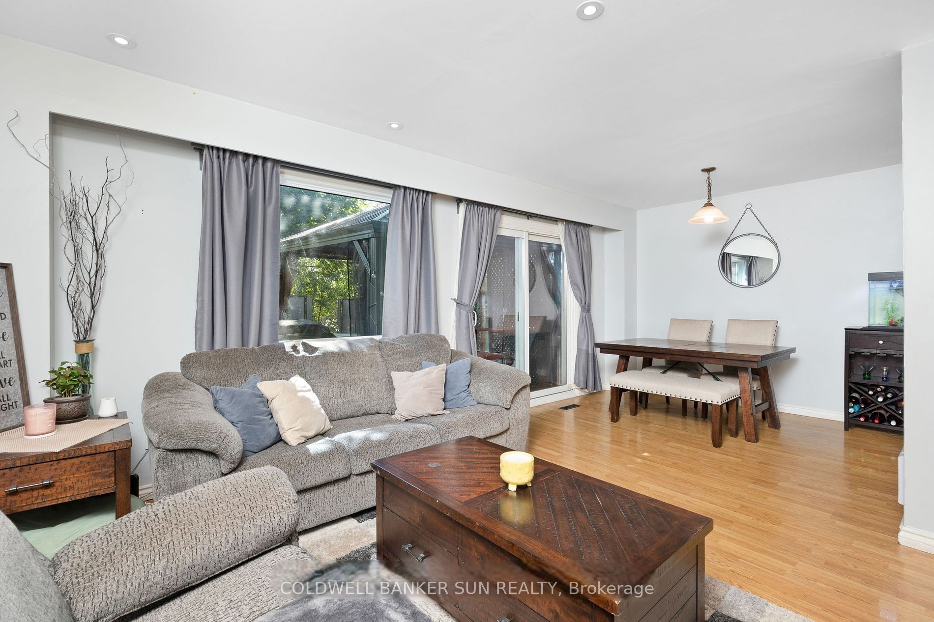 1004 Elizabeth Place