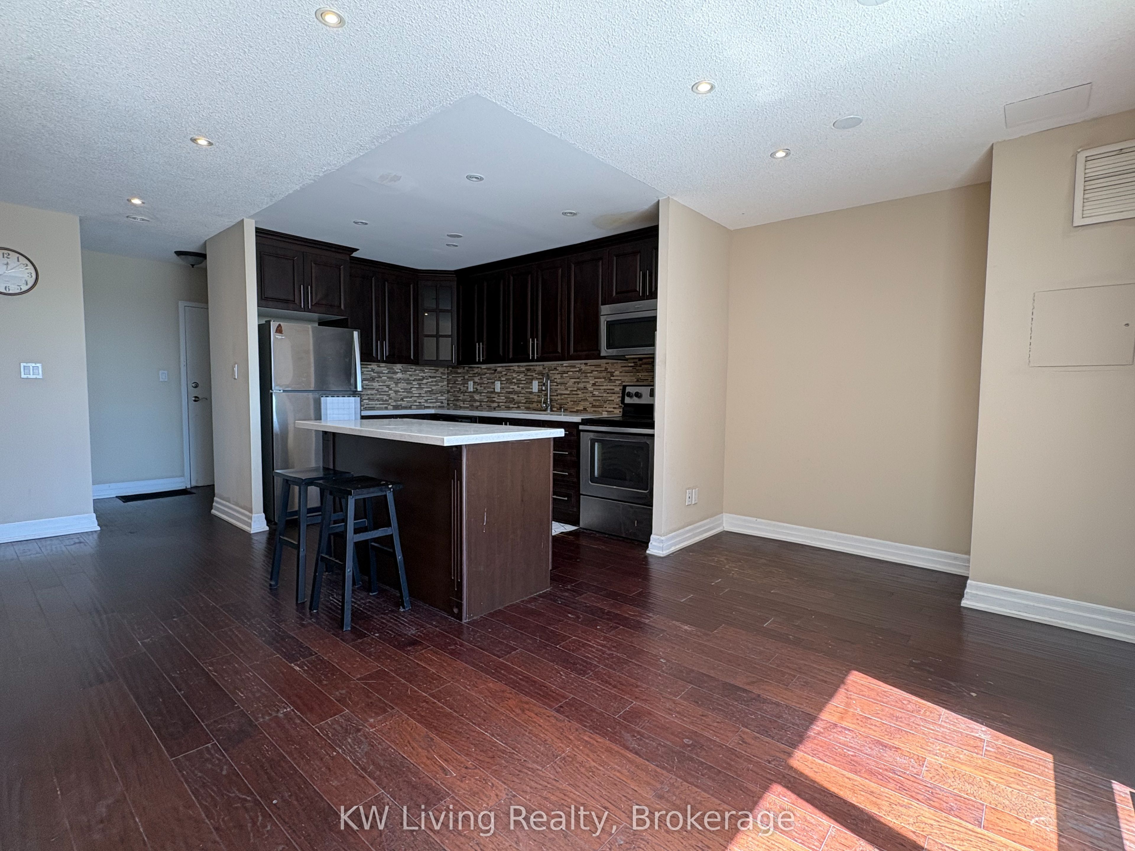 3025 Credit Woodlands Drive 338