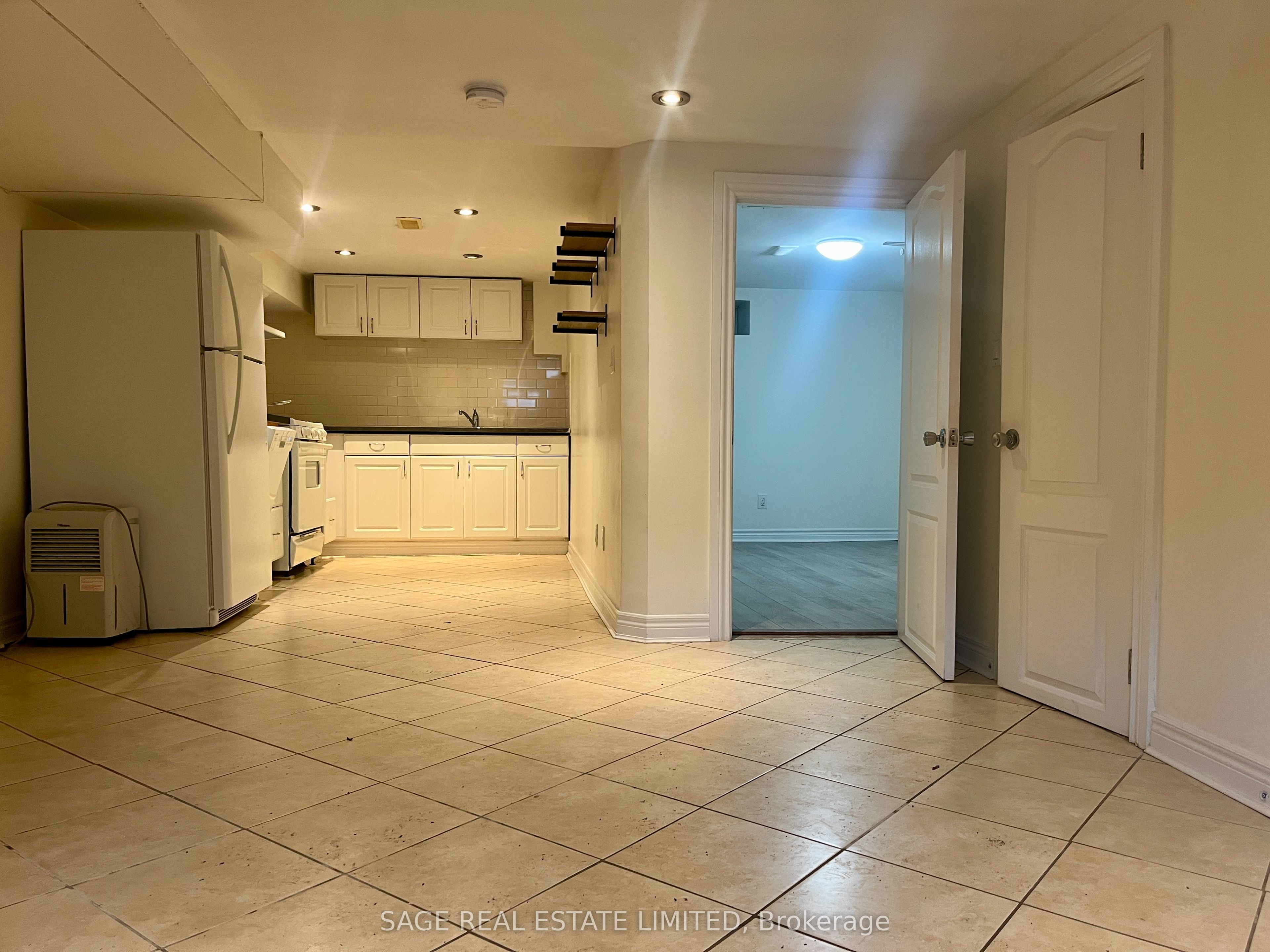 417 Crawford Street Lower