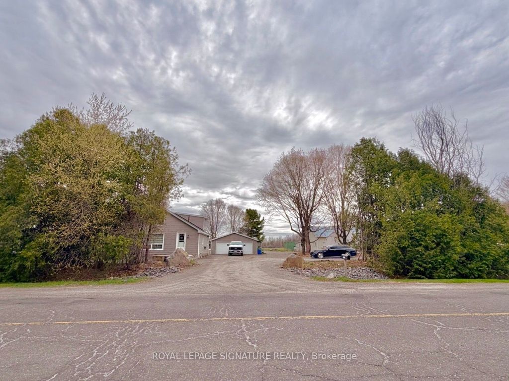 Photo of 3201 Gordon Murdock Road, Greely - Metcalfe - Osgoode - Vernon and Area, ON K0A 2W0 (MLS # X13080704)