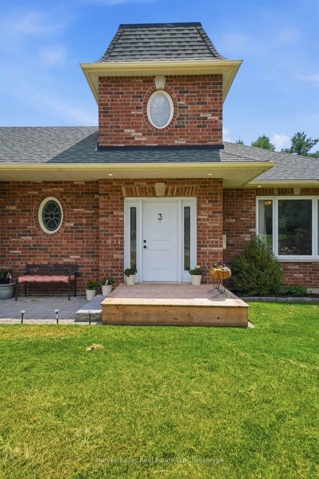 Photo of 3 Cardinal Court, Quinte West, ON K8V 5P6 (MLS # X13453952)