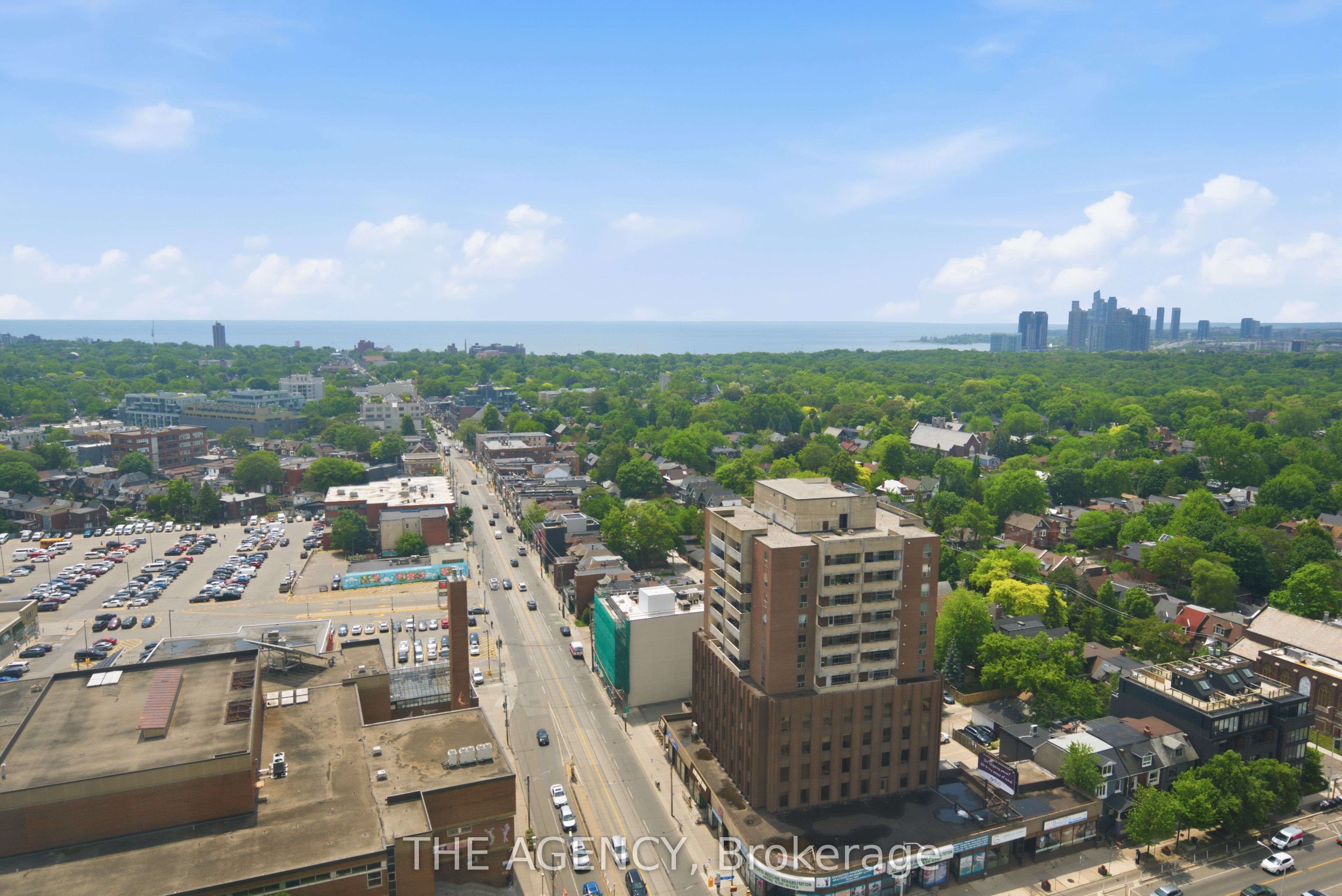 2350 Dundas Street W 2511A