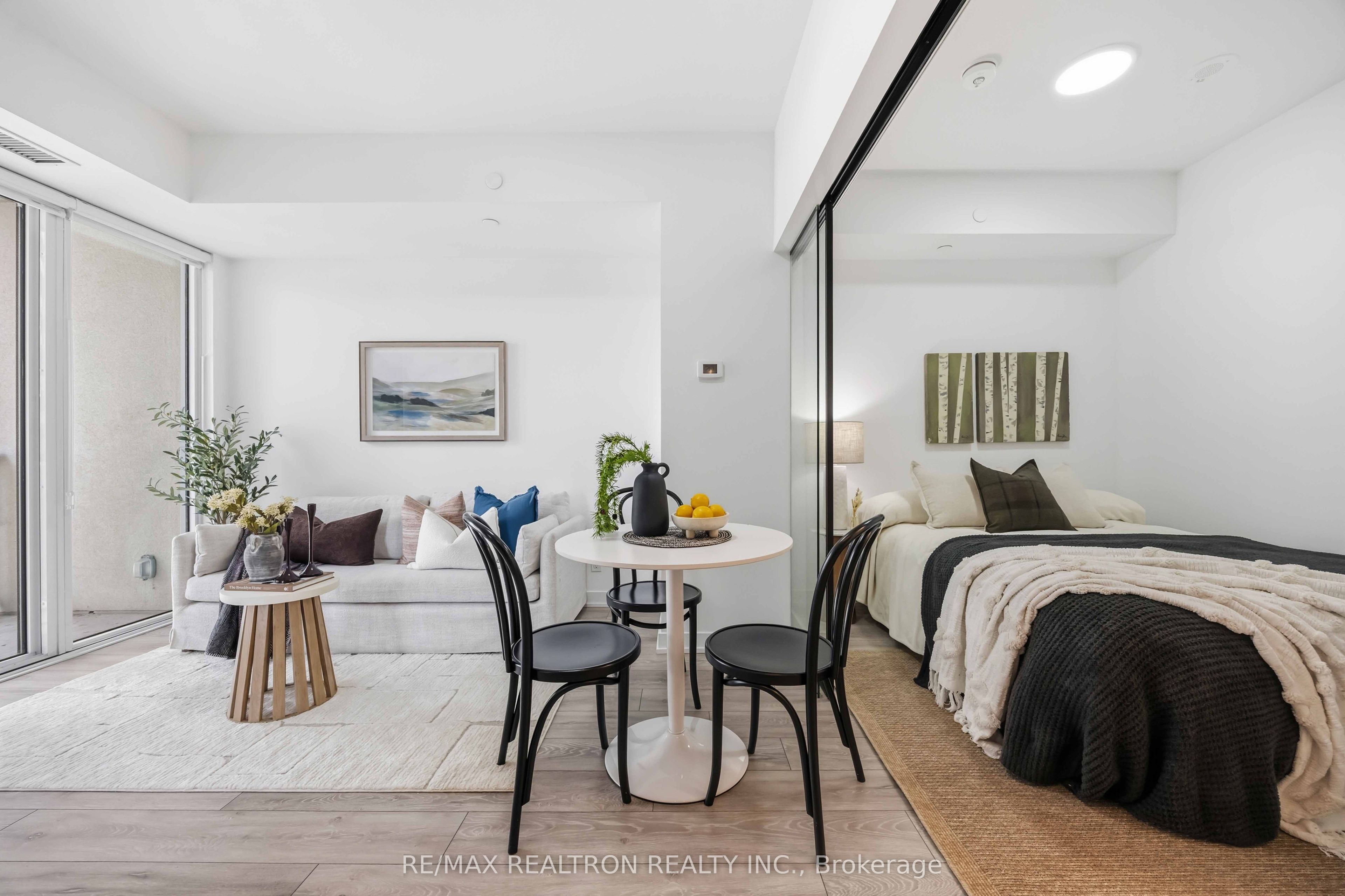 108 Peter Street 1003