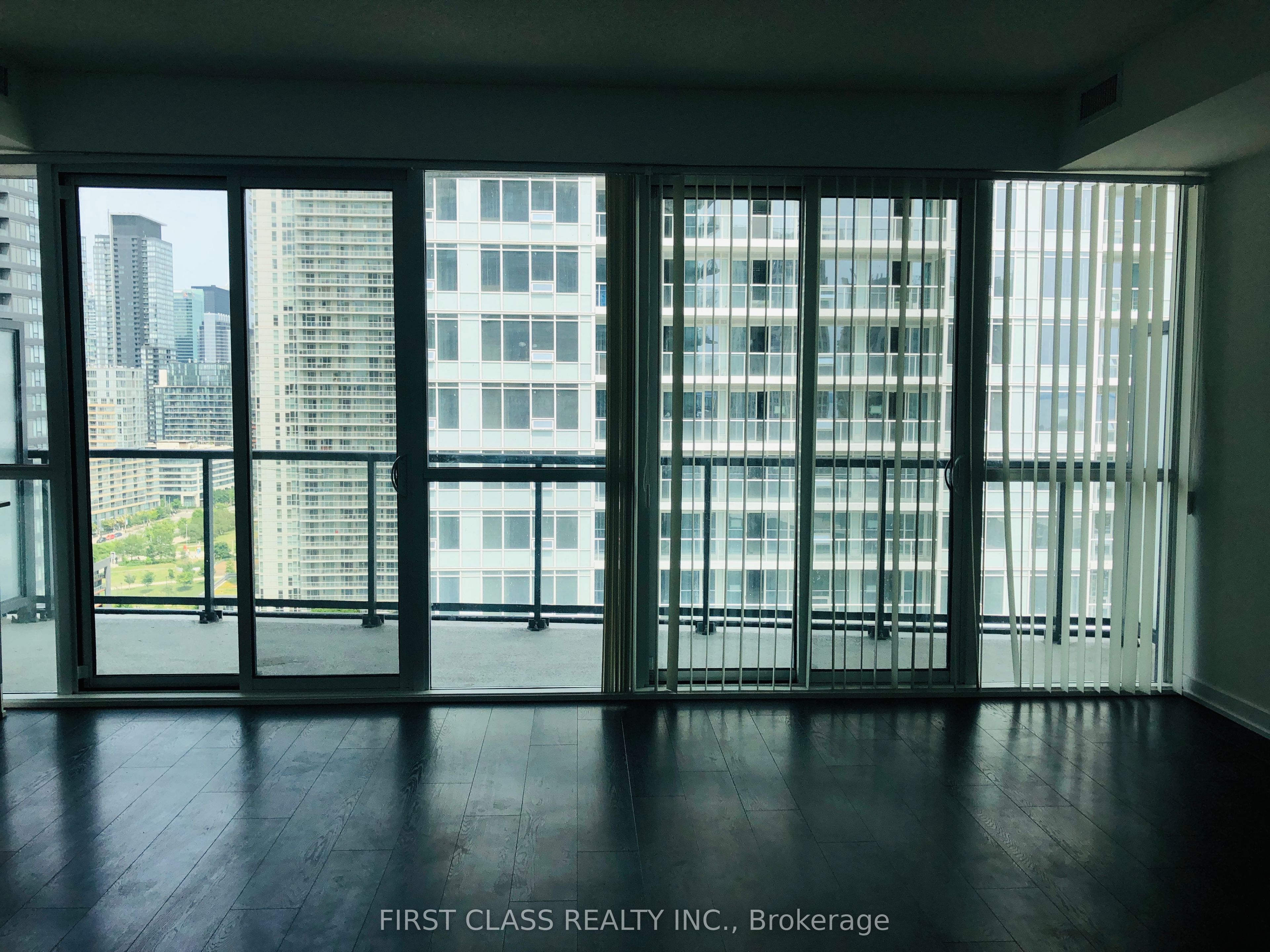 20 Bruyeres Mews 2309