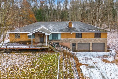 Photo of 2211 South Orr Lake Road, Springwater, ON L0L 1P0 (MLS # S12574968)
