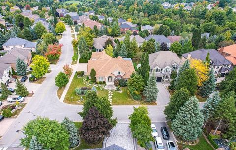 7 Longview Crescent Vaughan ON L4H 1A7